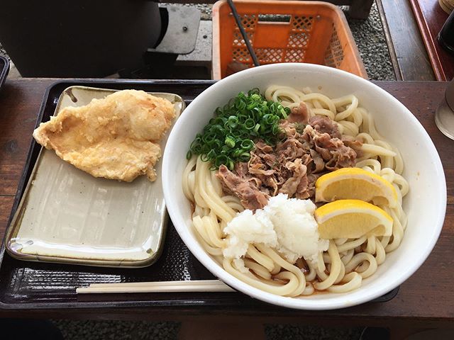 こんにちは️ 朝にトレーニングしてその後にお昼ご飯に、『あずまうどん』行ってきました!! 店員のみなさんがとても元気良くて雰囲気もいい、美味しいお店でした 最後に、本日も通常営業してます! みなさんからの予約お待ちしております♪ https://nseitai.com/ 【完全予約制】 【電話番号】080-9542-8357 【営業時間】9:00〜21:00 【定休日】不定休 【住所】〒760-0054香川県高松市常磐町1-9-17 #昼ご飯 #ギックリ腰 #ぎっくり腰